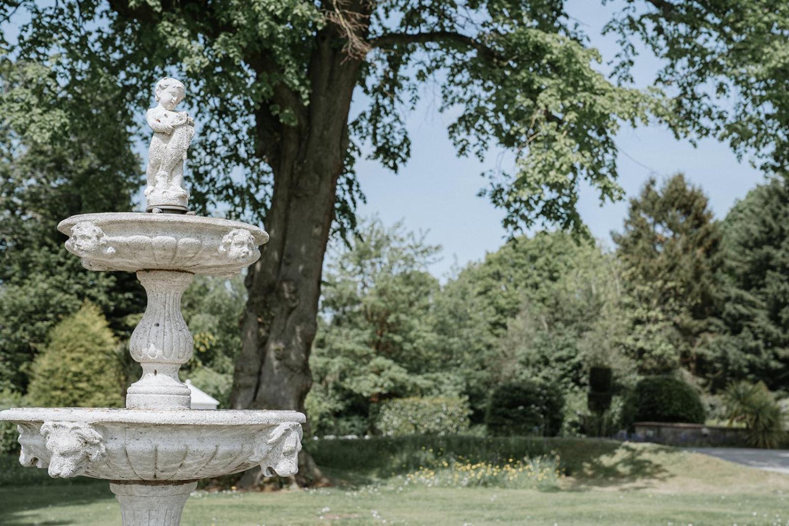 Highfield Hall Mold Extérieur photo